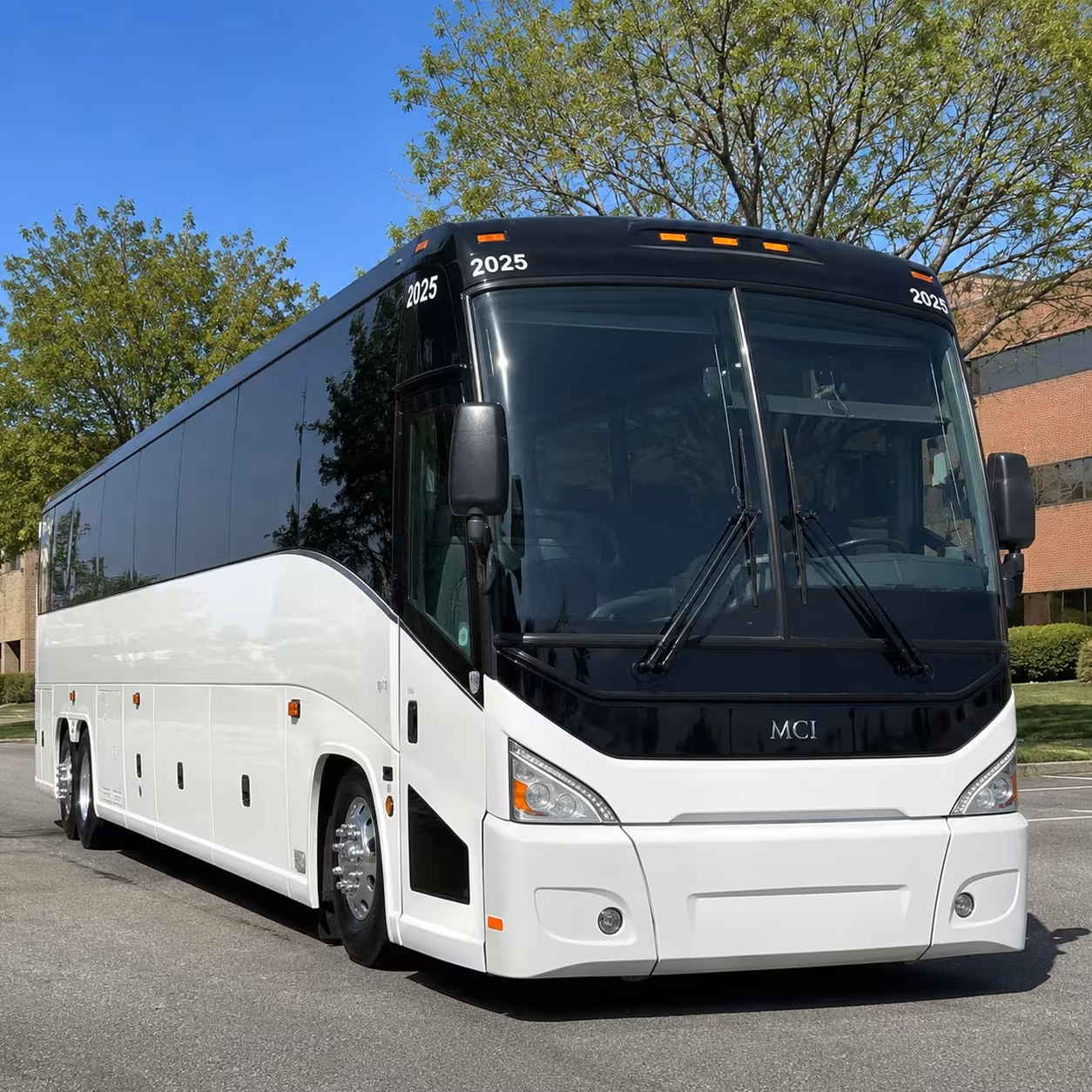 eugene charter bus rental exterior