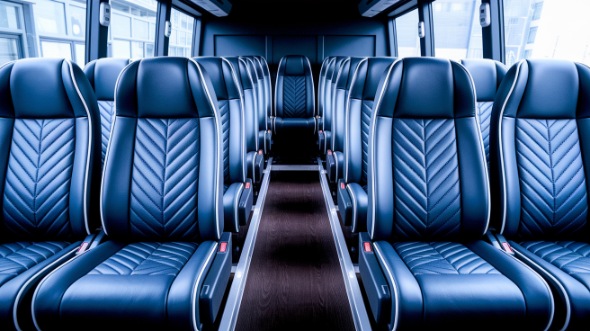 eugene 25 passenger minibus rental