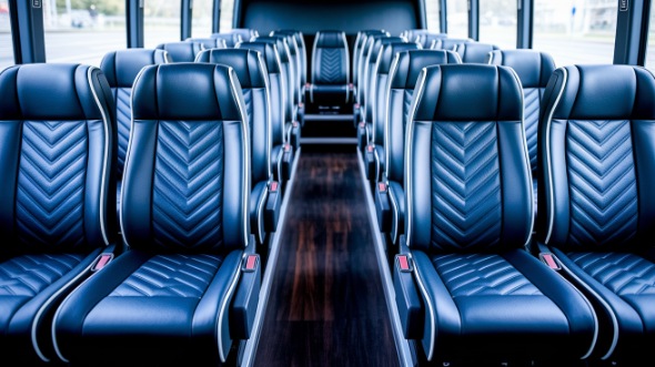 eugene 30 passenger minibus rental